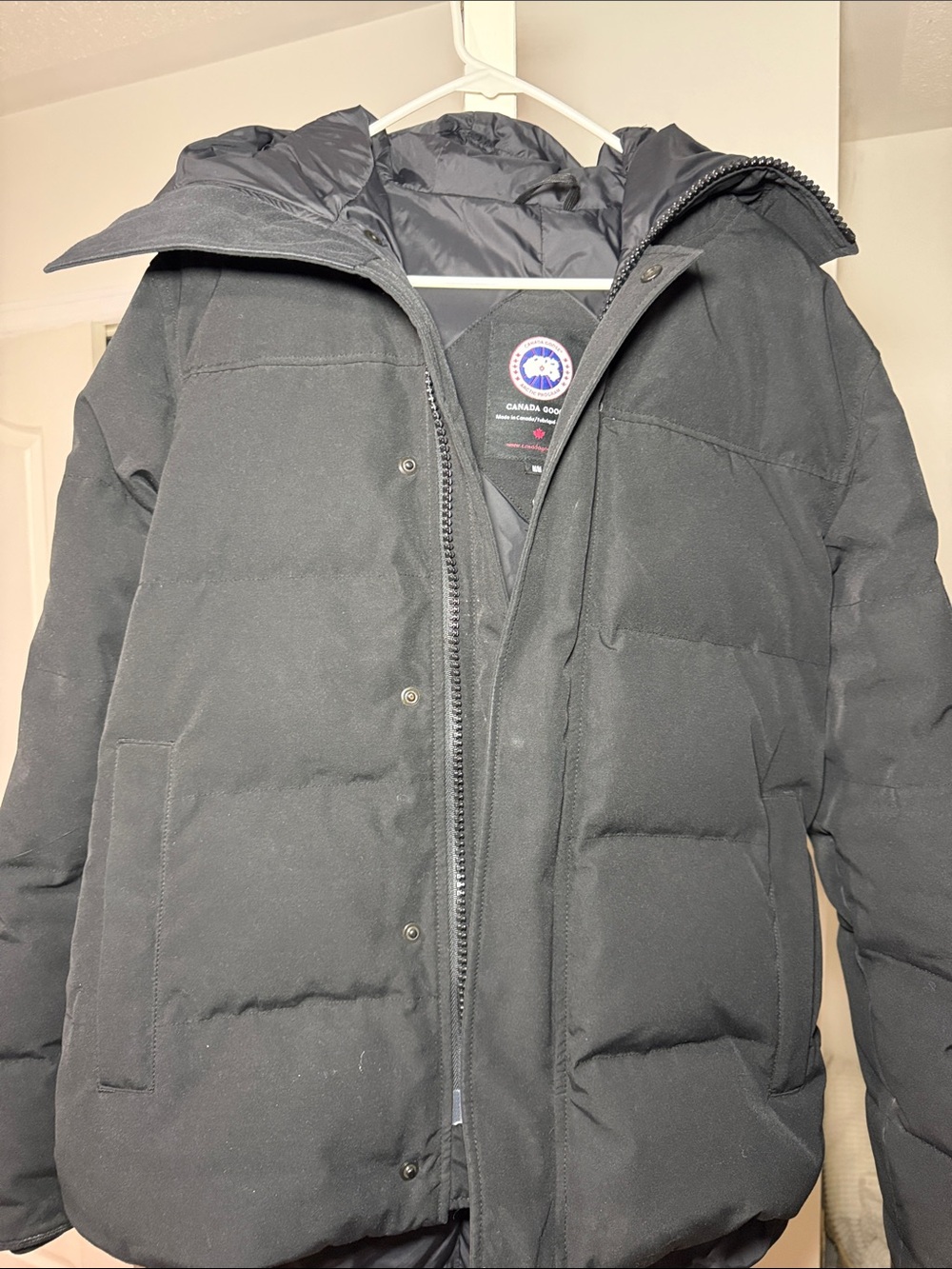 Canada Goose Men's Black Puffer Jacket with Hood